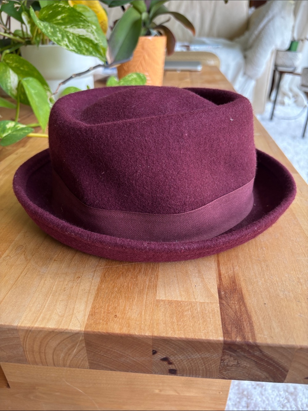 Classic Women's Wool Fedora Hat - Burgundy